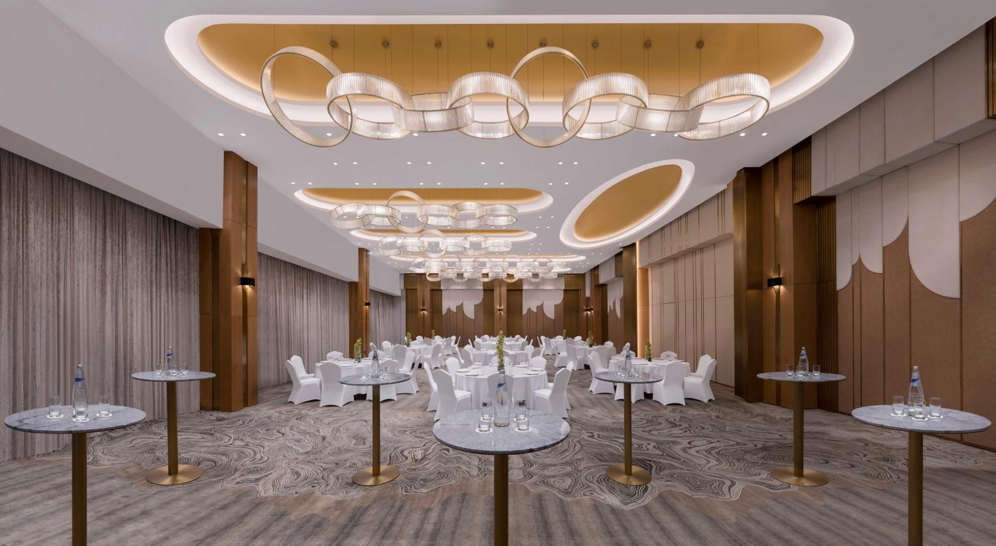 Velero Hotel Doha Lusail Extérieur photo The ballroom
