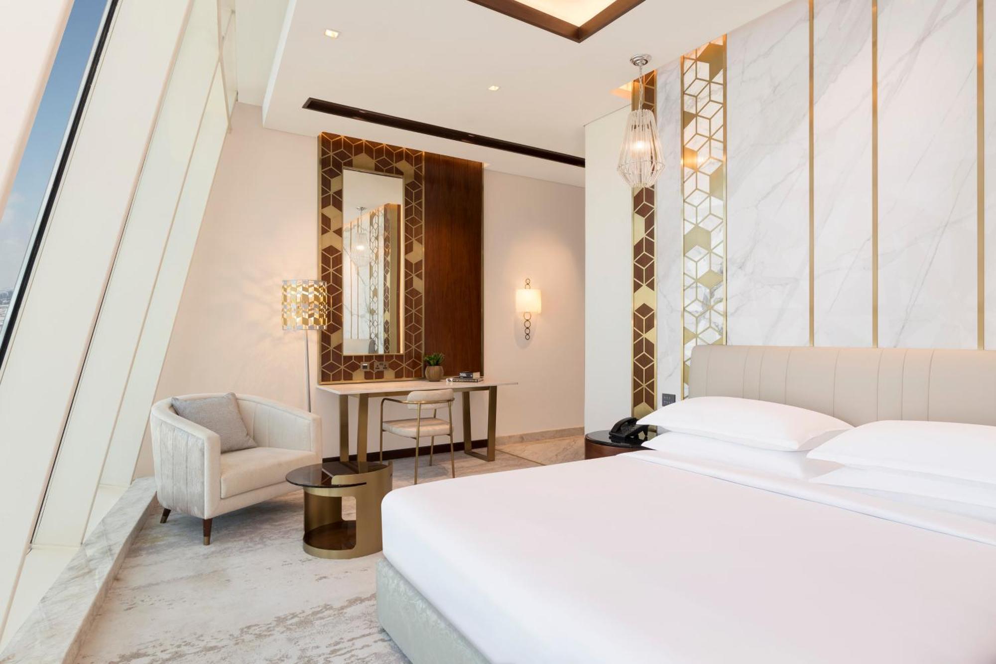 Velero Hotel Doha Lusail Extérieur photo A guest room at the hotel