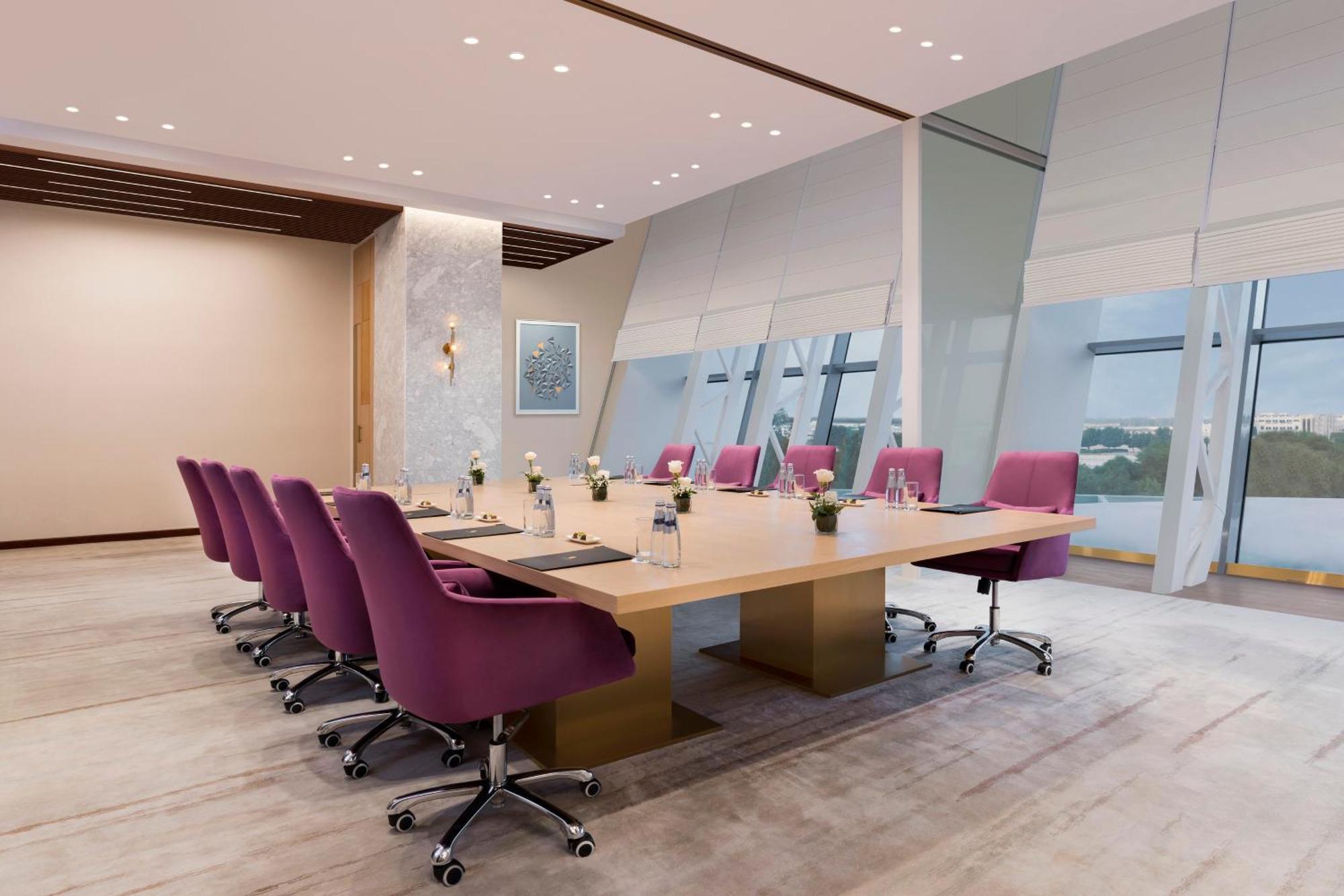 Velero Hotel Doha Lusail Extérieur photo Boardroom