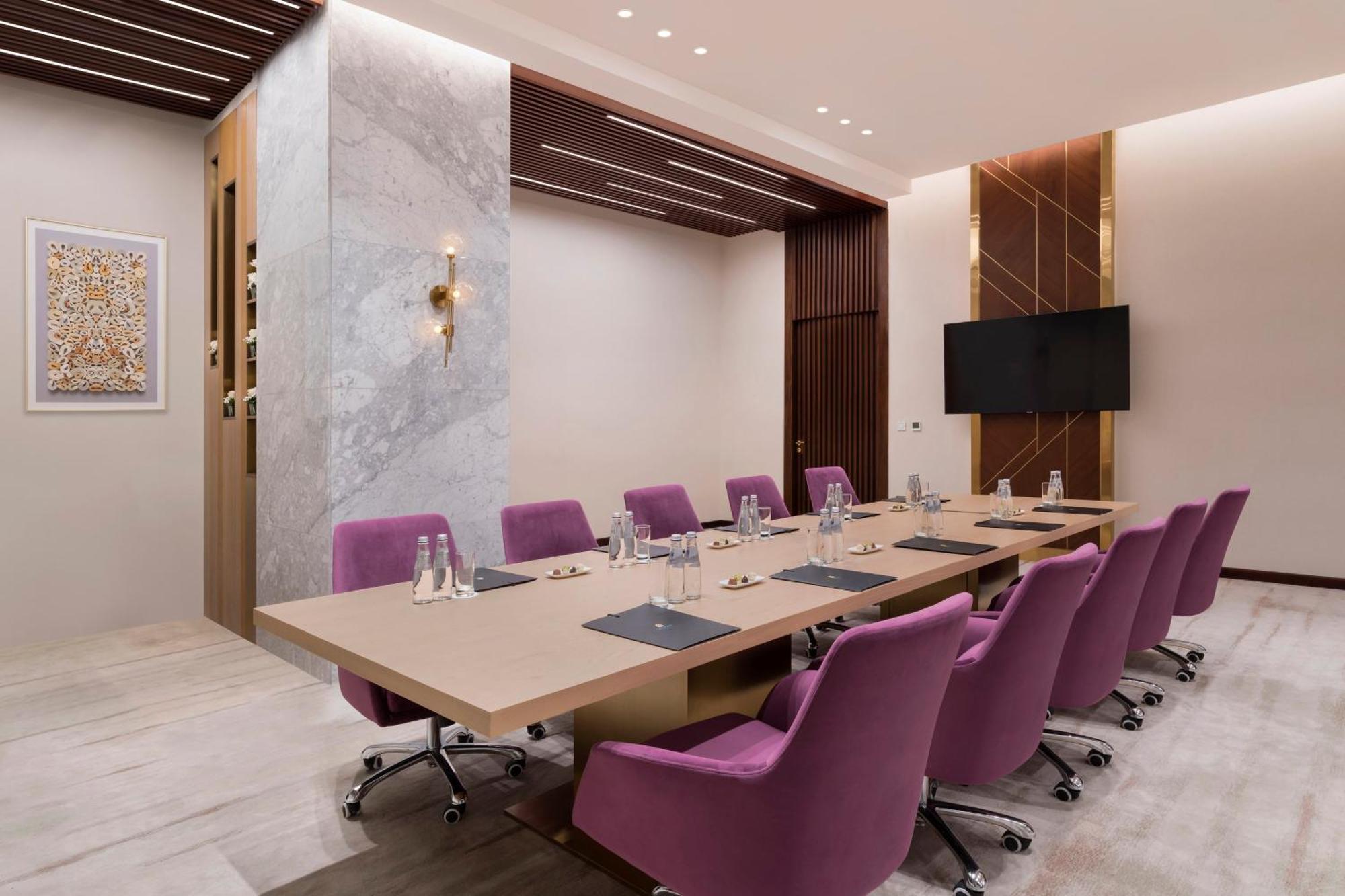 Velero Hotel Doha Lusail Extérieur photo Boardroom