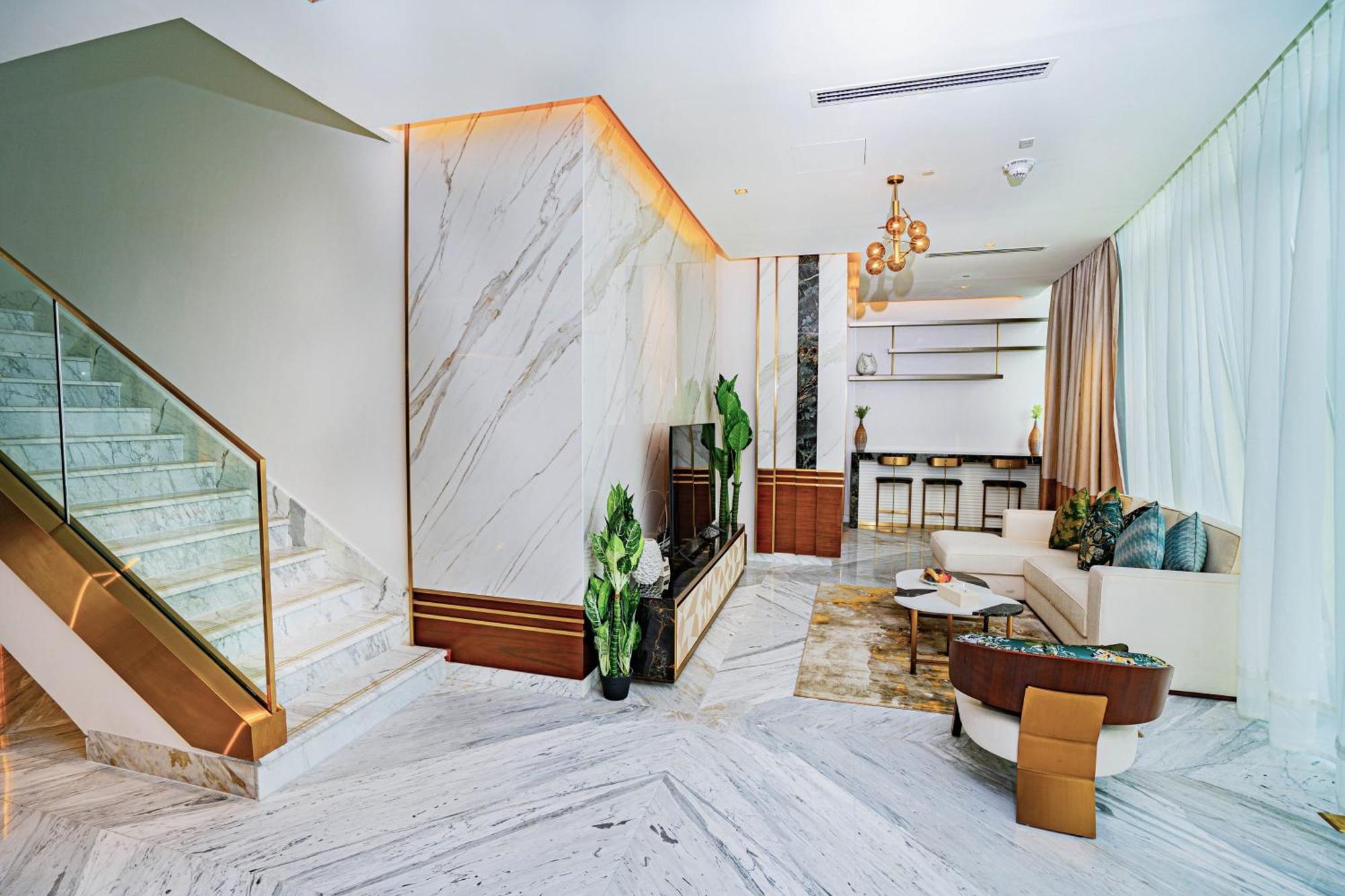 Velero Hotel Doha Lusail Extérieur photo Interior of a Sky Villa